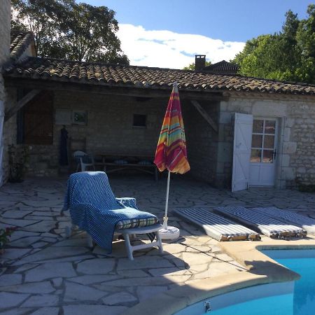 Chez Patricia Bed & Breakfast Castelnau-Montratier ภายนอก รูปภาพ