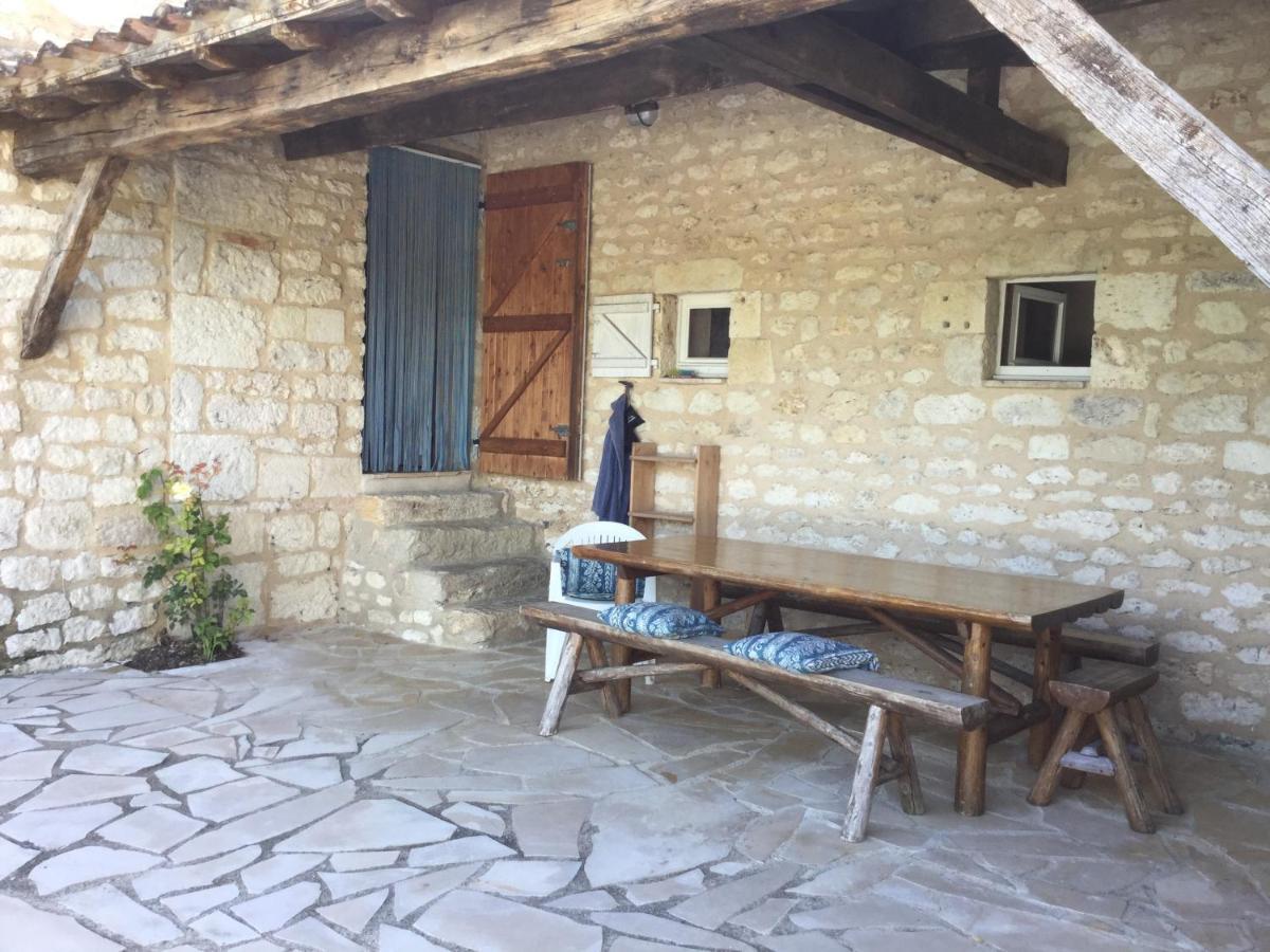 Chez Patricia Bed & Breakfast Castelnau-Montratier ภายนอก รูปภาพ